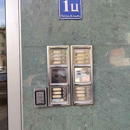 Ugodan I Luksuzan Apartman Banja Luka Exterior foto