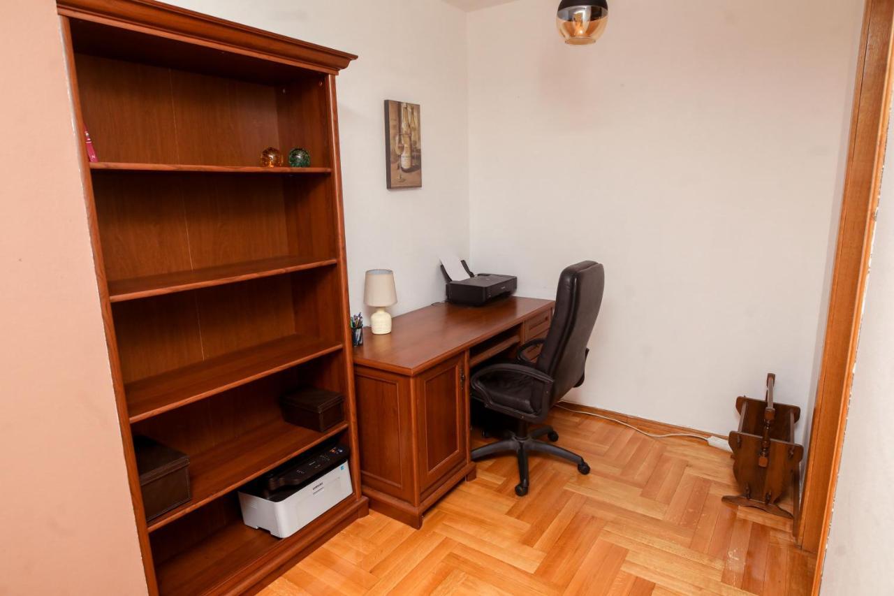 Ugodan I Luksuzan Apartman Banja Luka Exterior foto