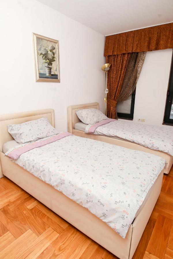 Ugodan I Luksuzan Apartman Banja Luka Exterior foto